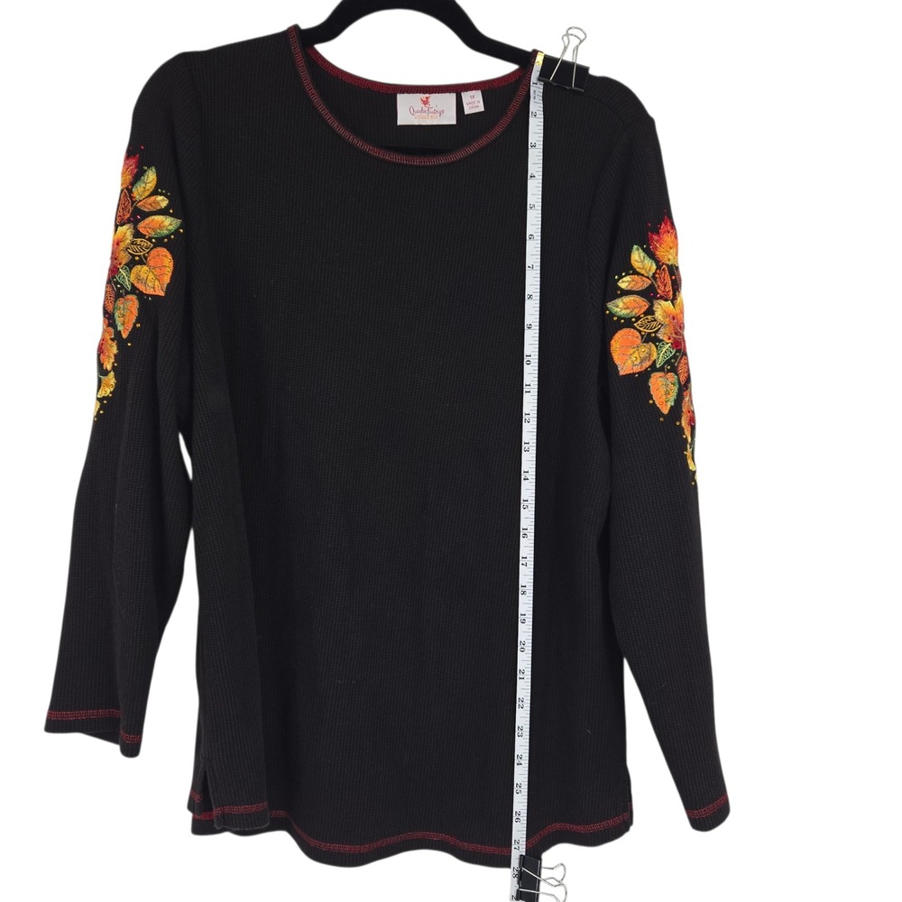 Quacker Factory Waffle Knit Top Women 1X Black Fall Leaves Embroidered Casual - Picture 6 of 11